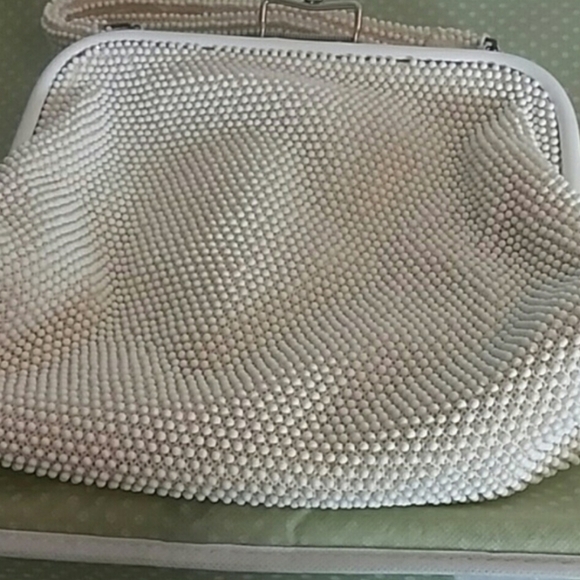 Vintage Beaded Handbag 1960's Cream and Gold Beaded Top Handle Bag Rever… - Picture 7 of 12